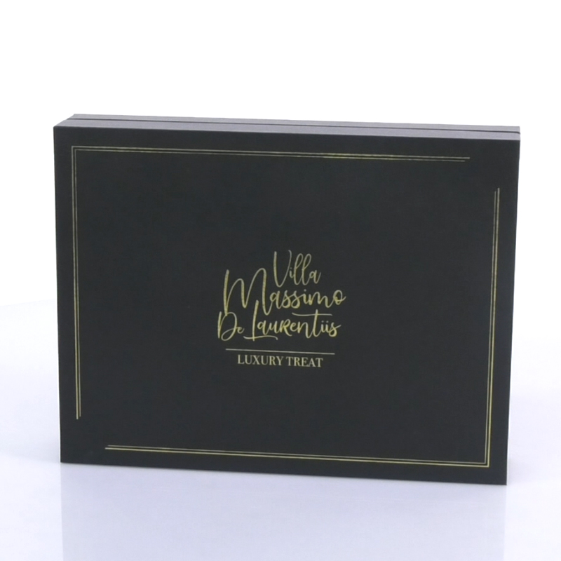 黑色皮革礼品盒MDF雪茄包装盒，带有金色邮票压花 