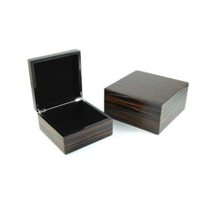 2024新到达手工制作的木箱黑色光泽木材存储与自定义徽标